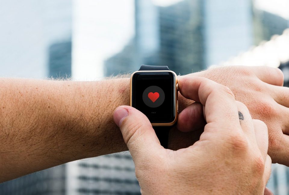 Smart Watch ผู้ช่วยตัวจริงของคนรักสุขภาพ